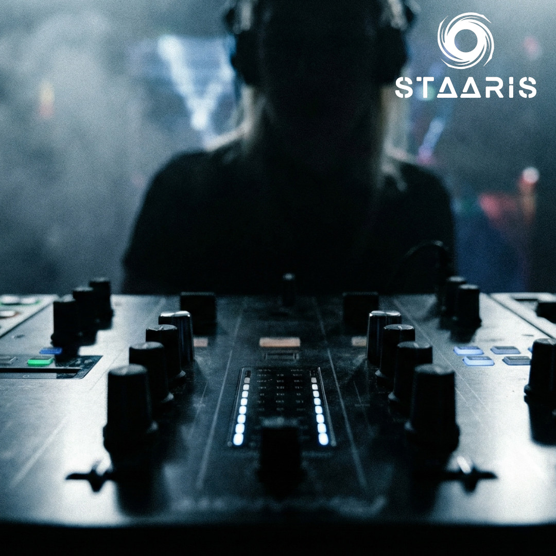 Staaris 1